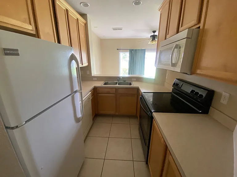 9448 Flowering Cottonwood Rd — Photo 6