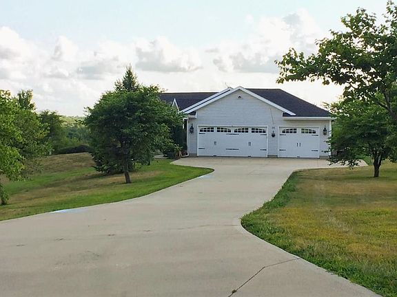 5th image of 20 SE Delaney Dr
