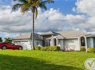 203 SE 10th Ave, Cape Coral, FL 33990