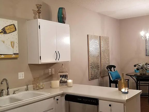 3rd image of 1416-1420 6th Ave S #20369ab2a