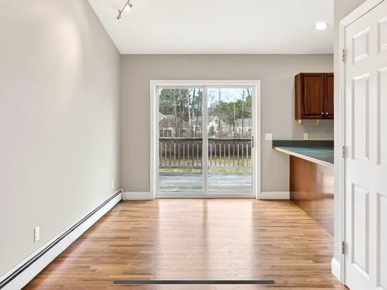 34 Maurice Way — Photo 14
