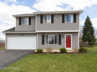2805 Diane Dr, Aurora, IL 60504
