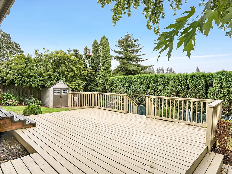 2560 Nautilus Ave NW — Photo 29