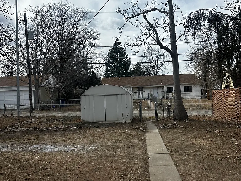 1325 Lansing St — Photo 7