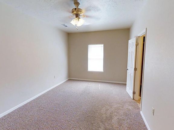 4th image of 1005 N Bryan Ave