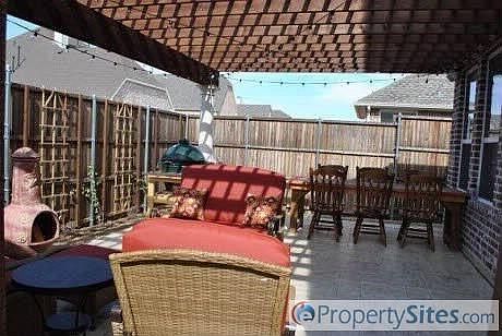3rd image of 6873 Parker Creek Pl