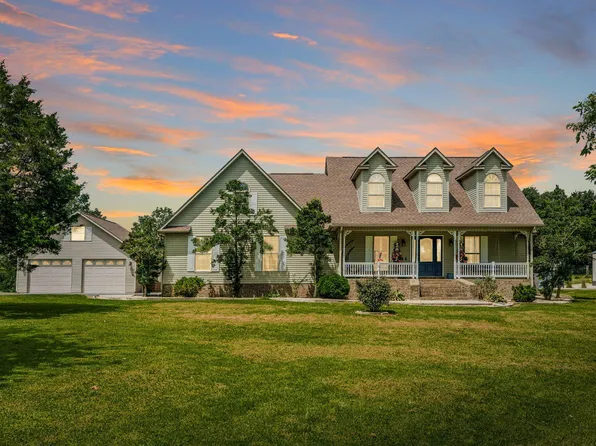 5035 Hopewell Rd, Mayfield, KY 42066