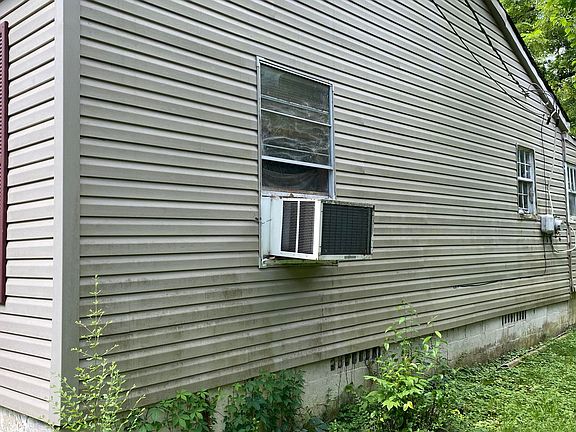 5th image of 311 Jenkins Rd