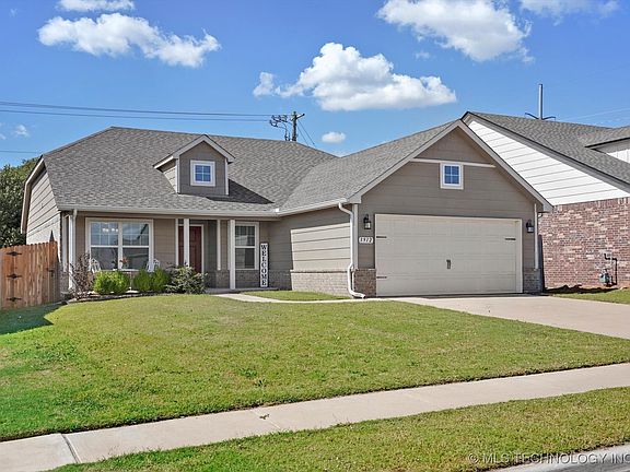 5th image of 3912 S 12th Pl