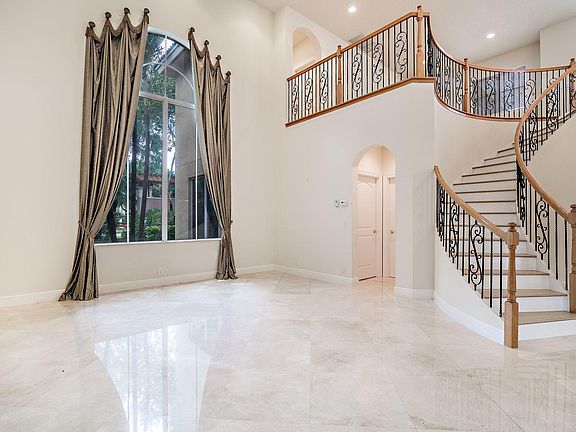 5th image of 16200 Mira Vista Ln