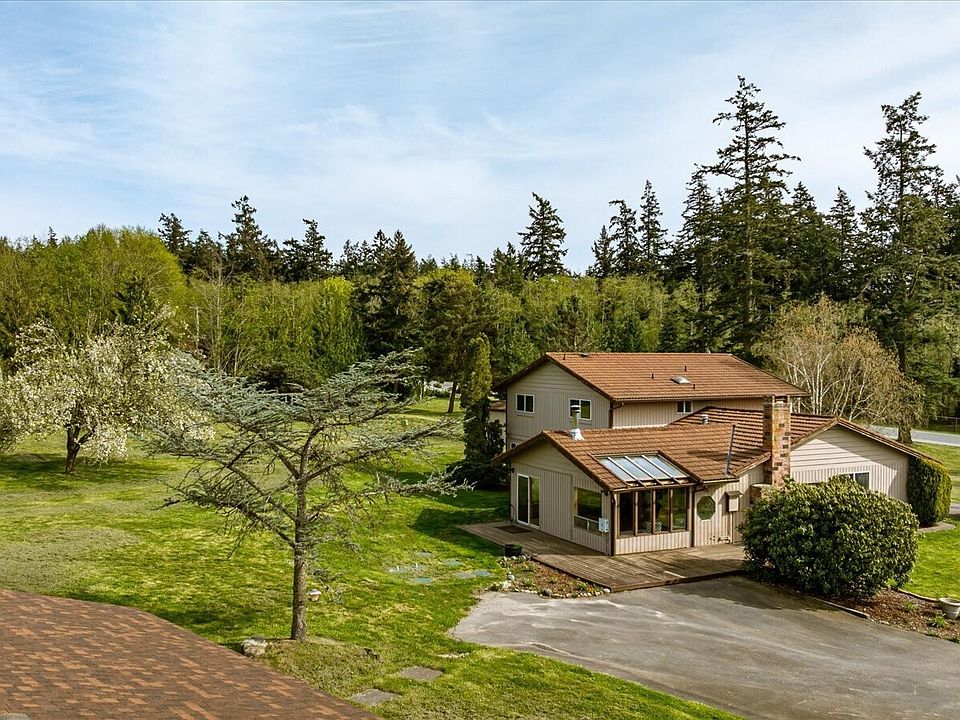 1st image of 987 E Crescent Harbor Road