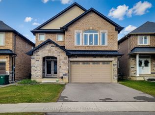 59 Robertson Rd, Hamilton, ON L9K0H7