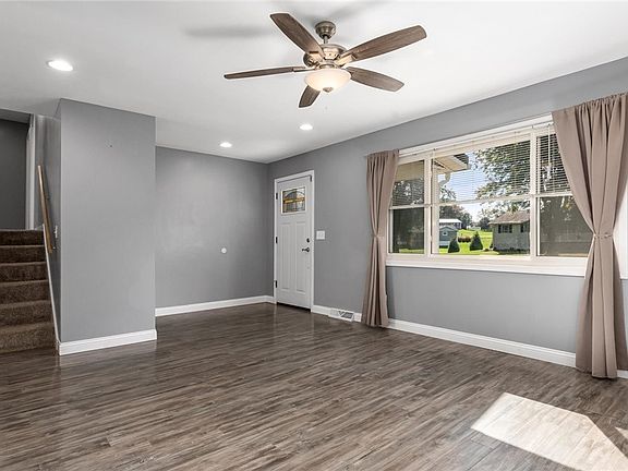 5th image of 6825 Starner Ln