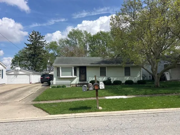 429 S 4th St, Peotone, IL 60468