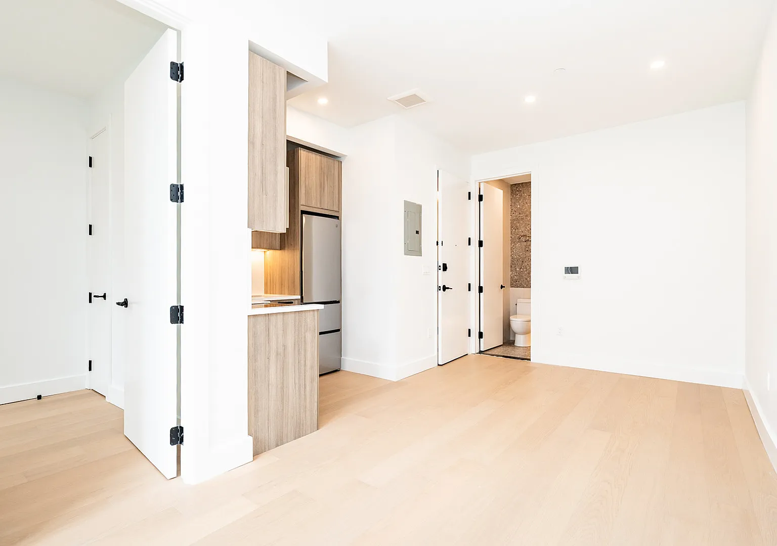 107 South 6th Street — Photo 3