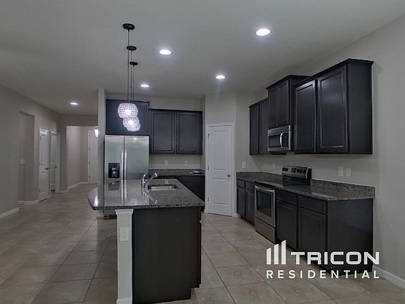 5th image of 12212 Legacy Bright St