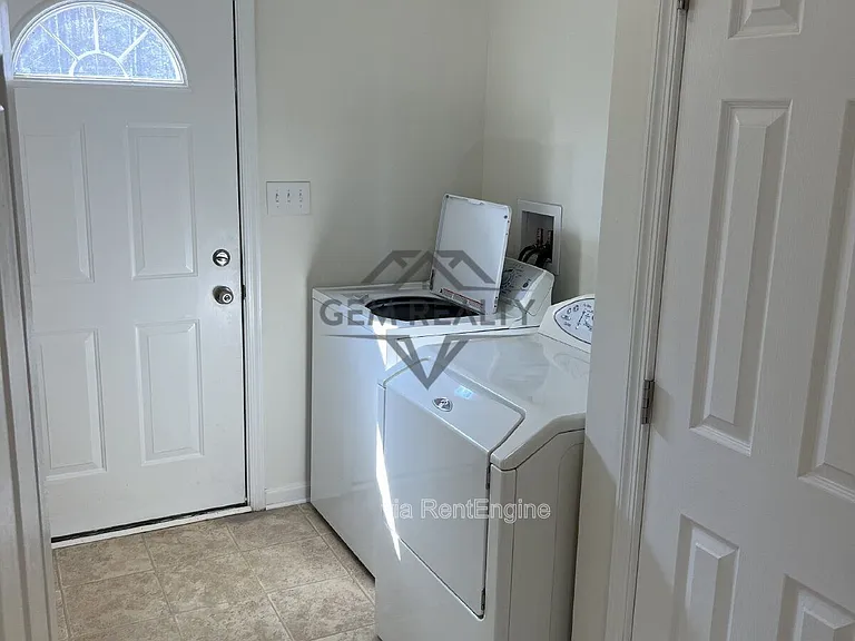 8326 Quicks Way — Photo 27