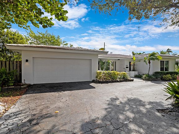 3rd image of 6630 NE 21 Avenue