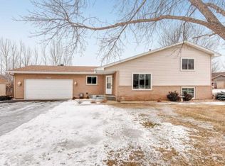 17593 Cleveland St NW, Elk River, MN 55330