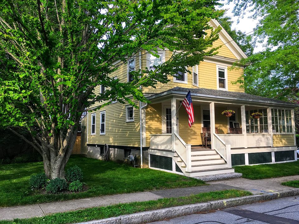 1st image of 82 Gibbs Ave