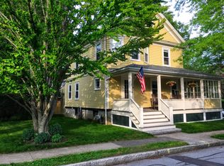 82 Gibbs Ave, Newport, RI 02840