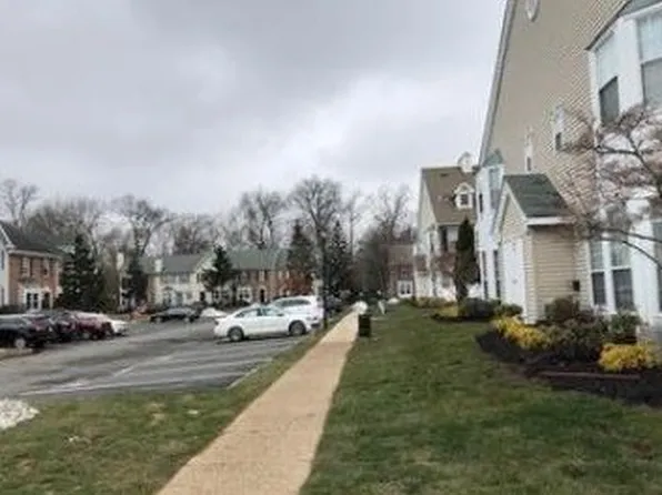 186 Picadilly Pl, Somerset, NJ 08873
