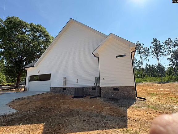 3rd image of 1441 Lawhorn Rd