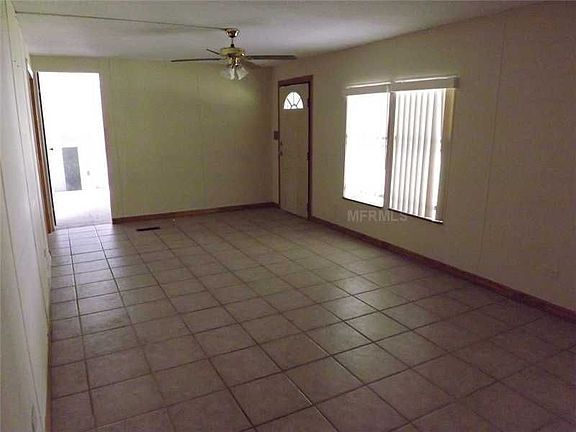 4th image of 1301 Clarkwood Dr