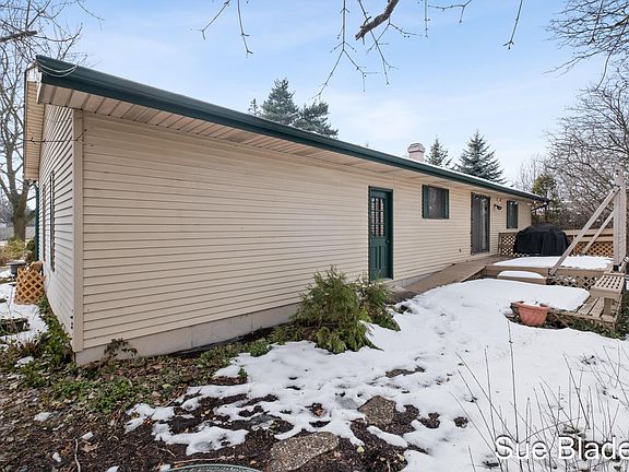 5th image of 2645 Cascade Rd SE