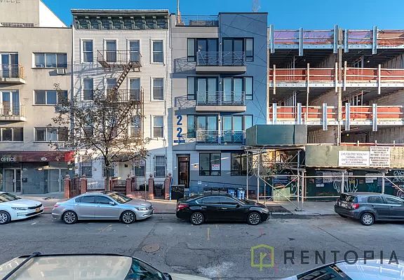 2nd image of 22 Melrose St #1L