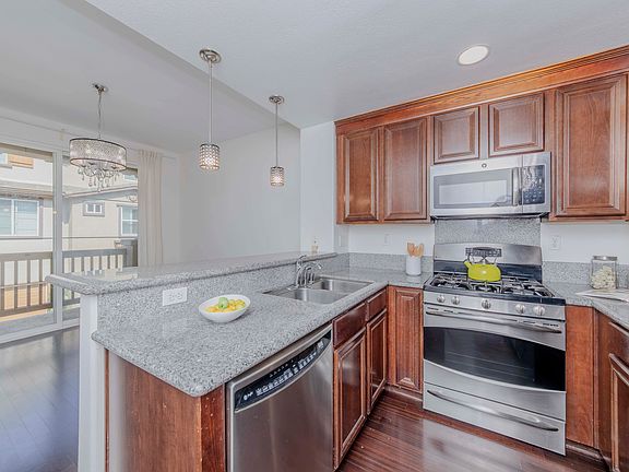3rd image of 22919 Mariposa Ave Unit 107