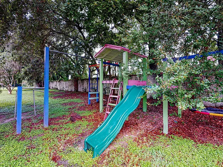 16004 Amberly Dr — Photo 17