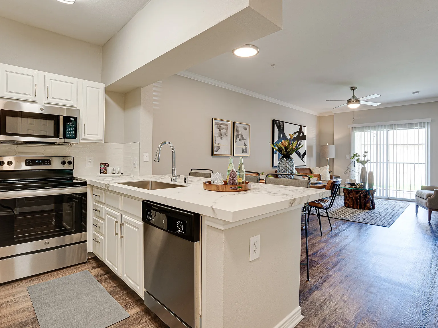 Highland Luxury Living — Photo 3