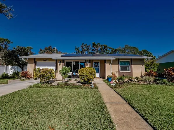 8037 Powder Horn Cir, Largo, FL 33773