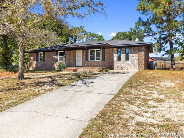 3766 Colonial Cv, Hope Mills, NC 28348