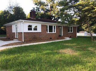3609 Edgewood Dr, Greensboro, NC 27406