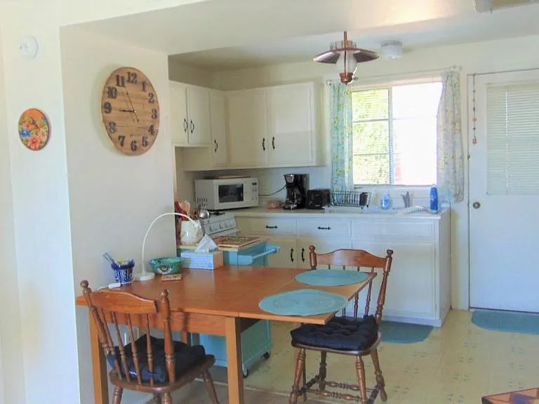 262 S Paseo Cerro #B — Photo 4