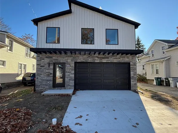 744 E Meyers Ave, Hazel Park, MI 48030