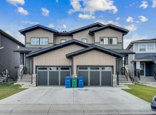 28 E Midtown Close SW, Airdrie, AB T4B5G9