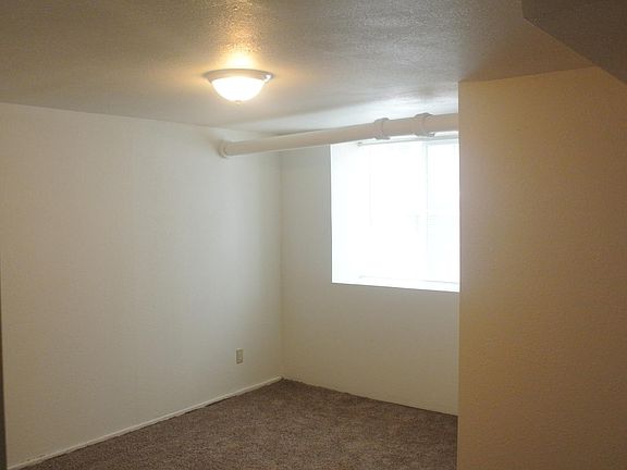 3rd image of 1424 W 10th Ave APT G