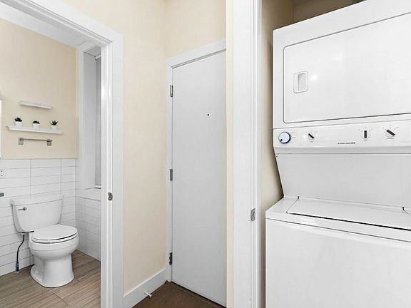 5th image of 2614 Palisade Ave APT 1A