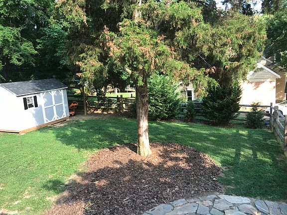 4th image of 200 Wilcrest Dr