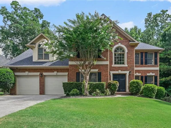 4195 Canterbury Walk Dr, Duluth, GA 30097