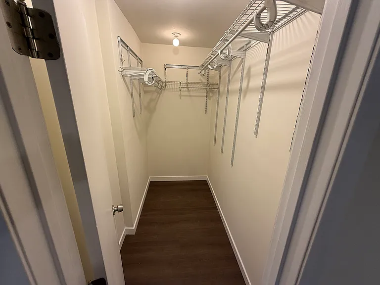 4027 Arden Dr — Photo 6