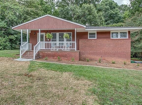 3rd image of 217 Faires Ave
