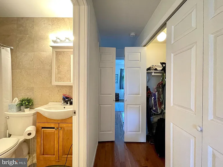 1131 Green St #3 — Photo 19