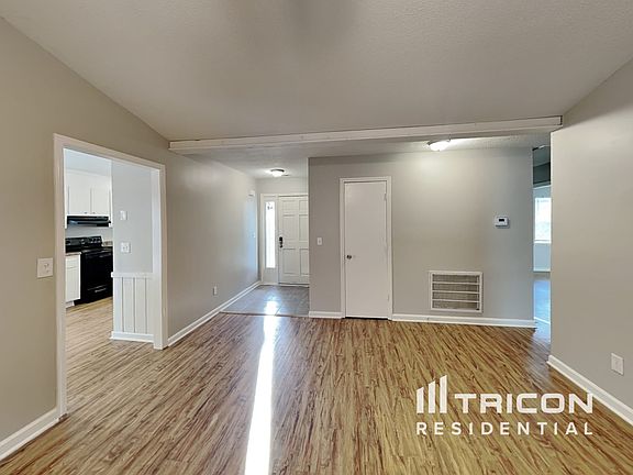 3rd image of 6016 Falstaff Dr