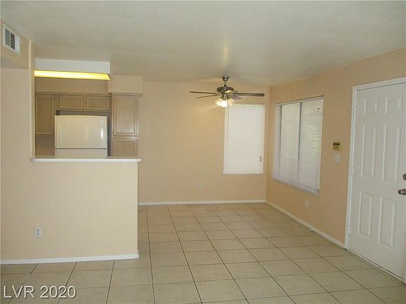 4th image of 3128 Tarpon Dr Unit 203