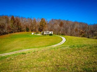 2675 Rackum Rd, Thorn Hill, TN 37881