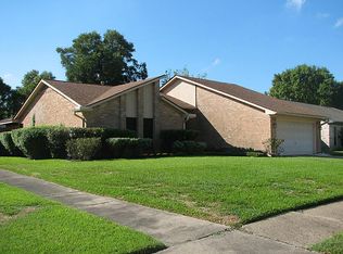 9838 Sageroyal Ln, Houston, TX 77089